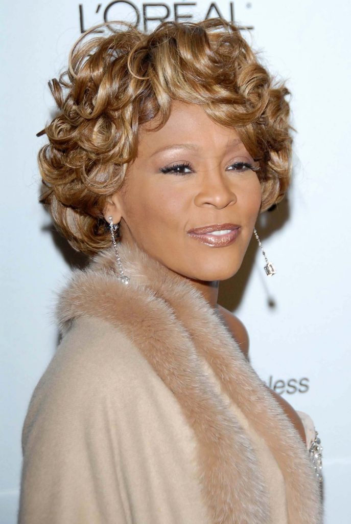 Whitney Houston vuelve a la vida, como holograma...