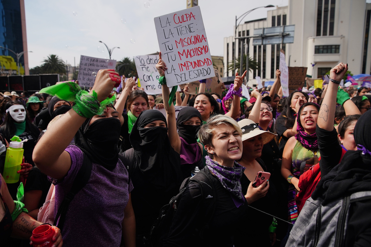 ¿Para qué toman acciones violentas si existe la revocación?, dice AMLO