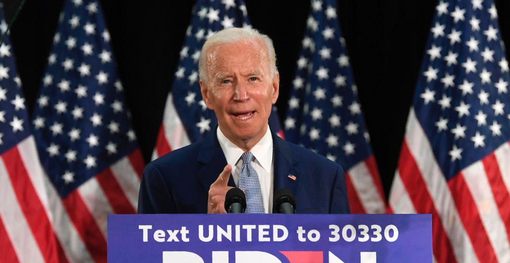 Joe Biden no está a favor de recortar fondos a la policía