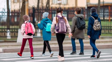 Ciudad de Nueva York reanudaría clases presenciales en otoño