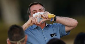 Aprobación a Bolsonaro sube a un máximo pese al golpe de la pandemia