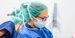 Asociación médicos urge a AMLO que vacuna contra Covid-19 se aplique a médicos privado