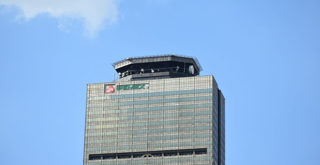 Pemex, entre las tres petroleras del mundo con más riesgo para el medio ambiente Pemex, entre las tres petroleras del mundo con más riesgo para el medio ambiente