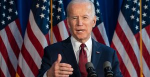 Biden celebra aprobación del plan de estímulo, "un paso gigante" para EU