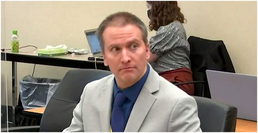 Chauvin "tenía que saber" que la vida de Floyd estaba en peligro fiscal