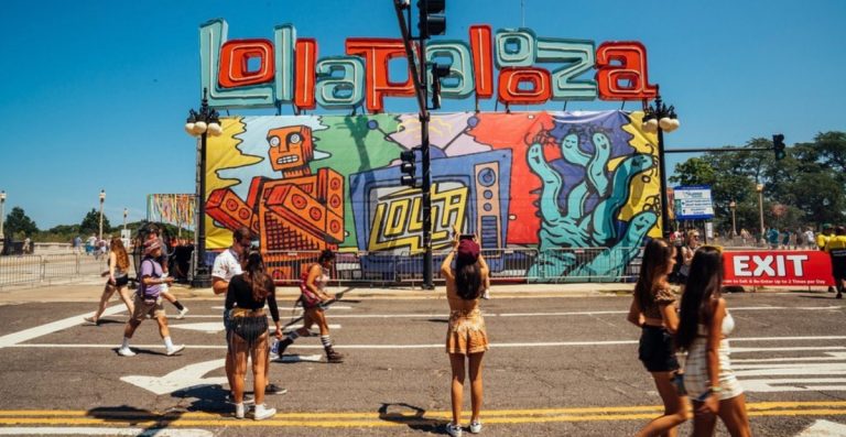 Lollapalooza is one of the most iconic music festivals in the world, taking place in chicago. Lollapalooza pedirá tarjeta de vacunación o prueba ...