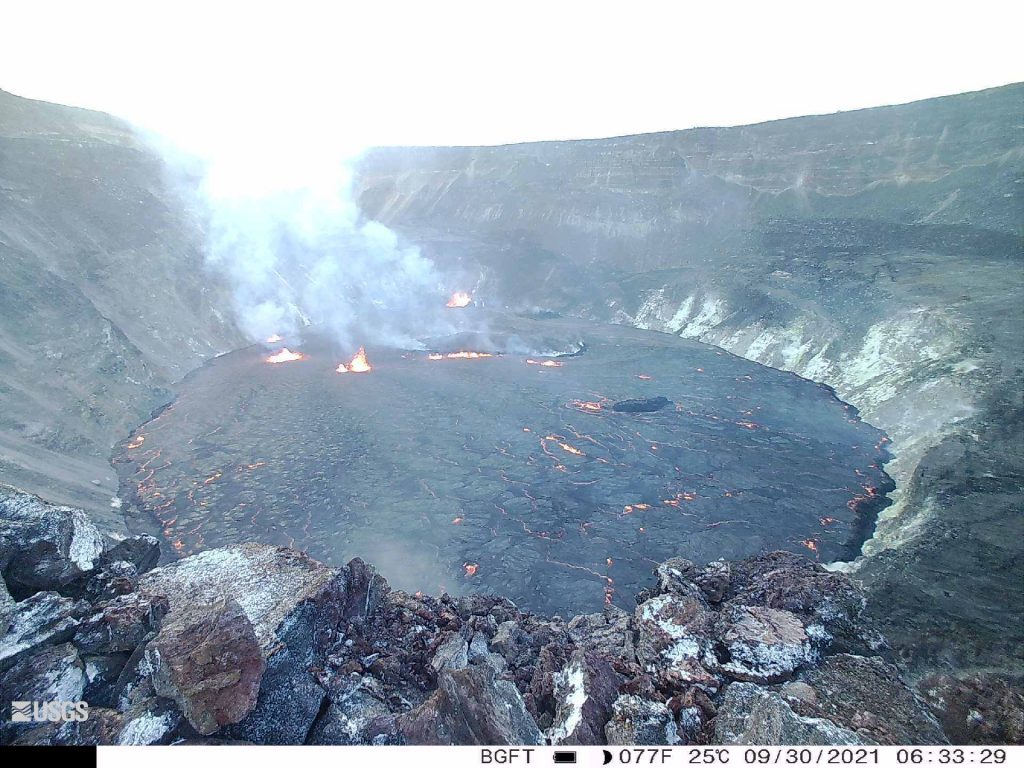 Volcán Kilauea de Hawái entra en erupción y emite gases tóxicos