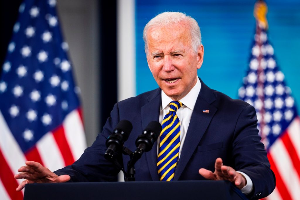 Legisladores de EU piden presión por parte de Biden a Bolsonaro para revisar lazos con Brasil