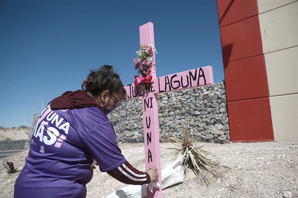 Caravana de mujeres protesta en Ciudad Juárez contra la violencia machista