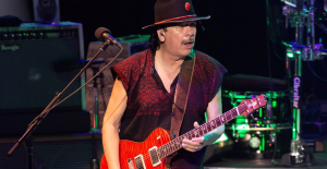 El guitarrista mexicano Carlos Santana se desmaya en pleno concierto en Michigan