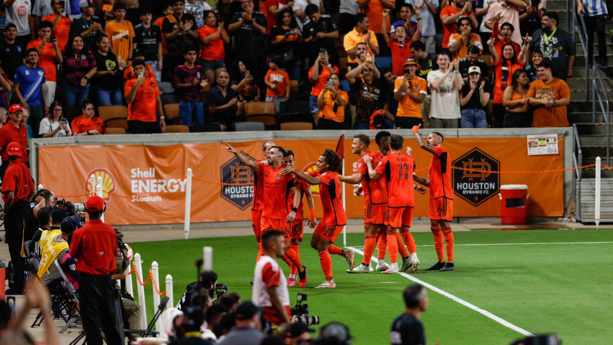 Héctor Herrera anota y tendrá revancha ante Messi, ahora en la Final de